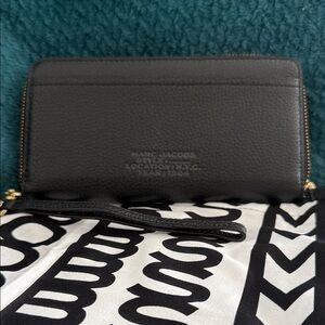 Marc Jacobs Black Textured Wallet
